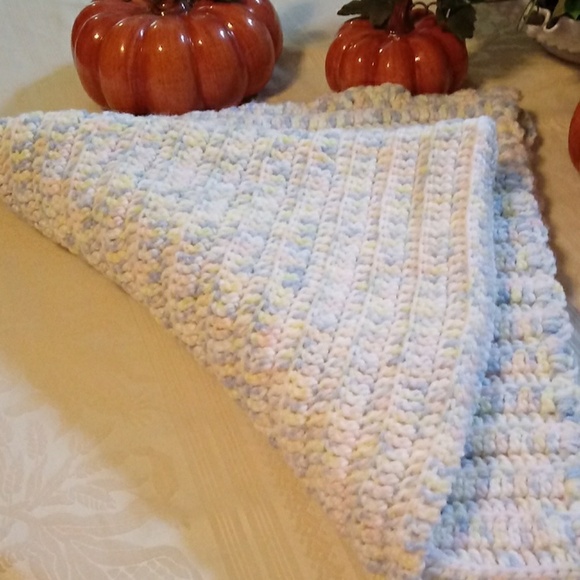 Handmade Other - Crochet throw s 36x36